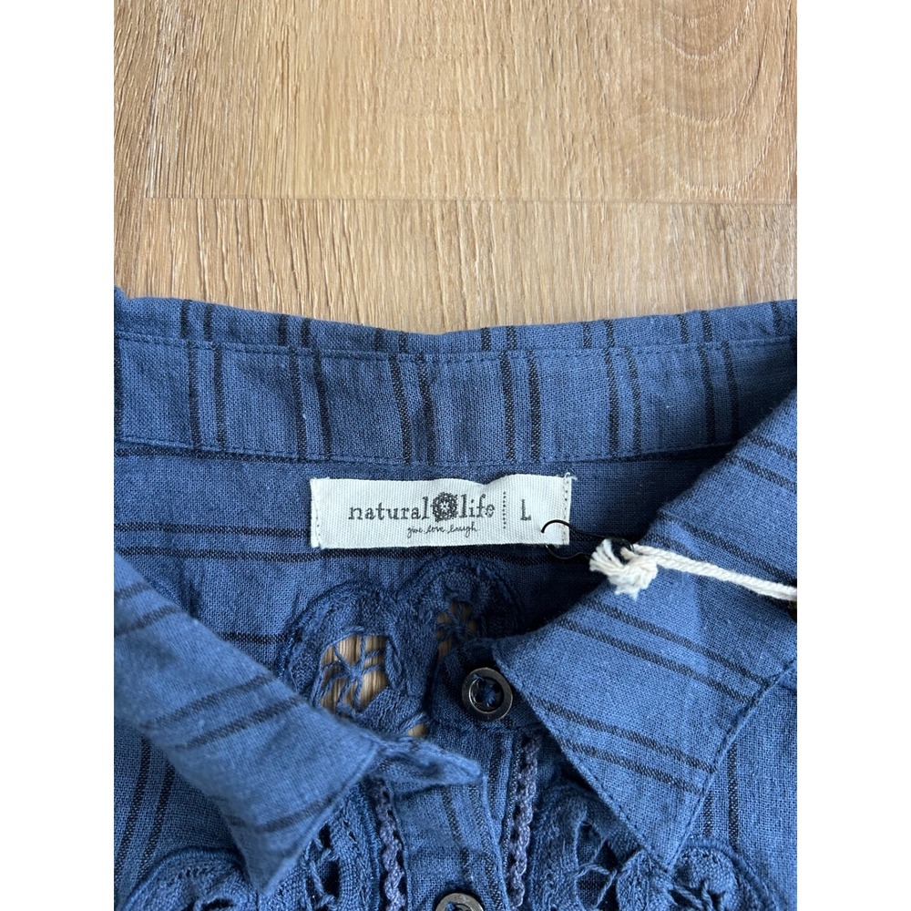 Natural Life Anna Blue Striped Eyelet Lace Embroidered Button Down Shirt Large - Picture 4 of 8